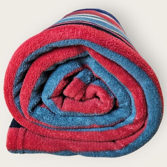 Lauren Ralph Lauren Striped Fleece Throw Blanket - Picture 6 of 10